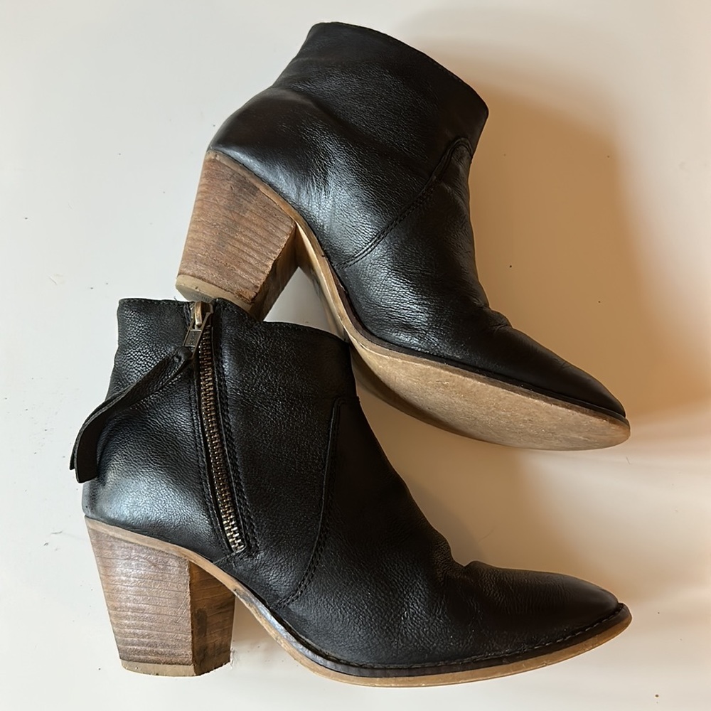 Urban Outfitters Heeled Black Booties